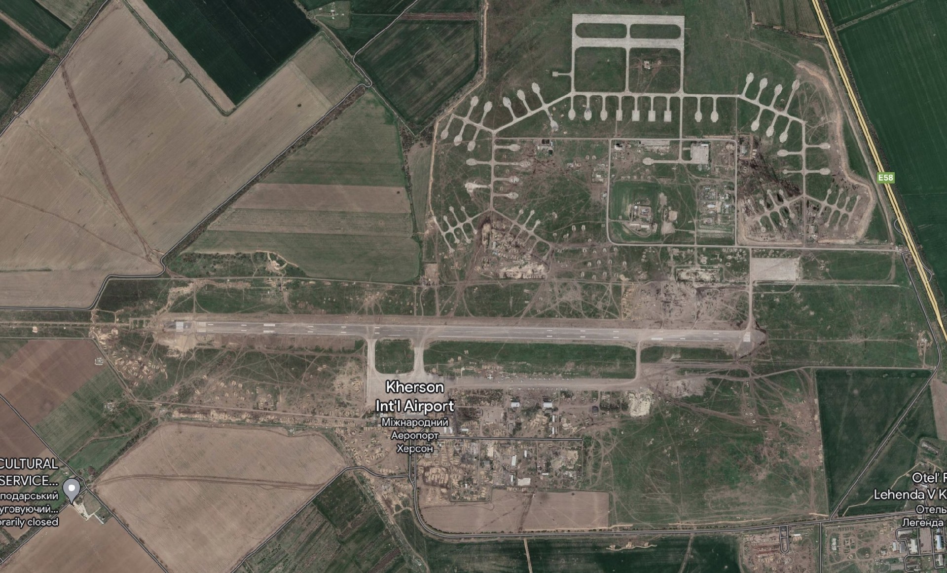 赫尔松州切尔诺拜夫机场地图